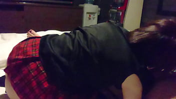 素人ハメ撮り チンポに食いつく赤いミニスカートの女の子 フル動画 アイドル コスプレ フェラ クンニ 中出し