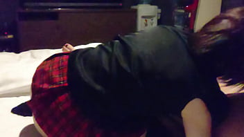 素人ハメ撮り チンポに食いつく赤いミニスカートの女の子 フル動画 アイドル コスプレ フェラ クンニ 中出し