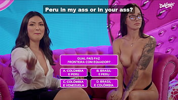 Clara e tocando seus corpos com tesão