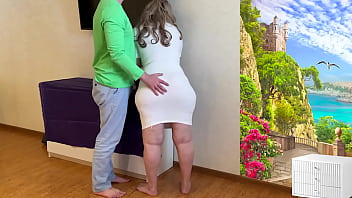 Mature housewife went outside but got a dick in the ass