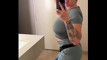 I swear if i had a dick i’d be out of control feel like i got my super hero cape on i’m goofy fuck it