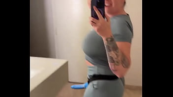 I swear if i had a dick i’d be out of control feel like i got my super hero cape on i’m goofy fuck it