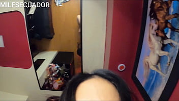 Mi madrastra madura se disfraza de chun li