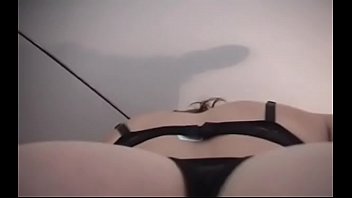 Python enters hole of an aphrodisiac beauty