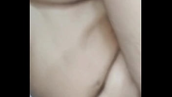 Sexo anal mi hermanastro me engaña para follarme el culo