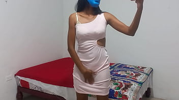 Delicious indian sends a sensual greeting to her followers on social media this thin indian looks very good and makes you want to fuck her like a whore