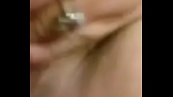 Chilena se masturba para mi