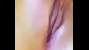 Hore play whit he's pink pussy