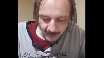 Love 02 03 devi uscire con me