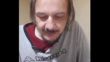 Love 02 03 devi uscire con me