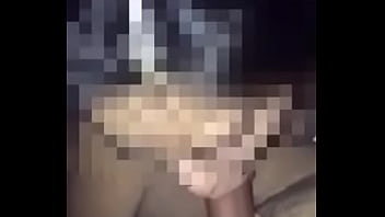 Esposa puta mamando verga cornudo