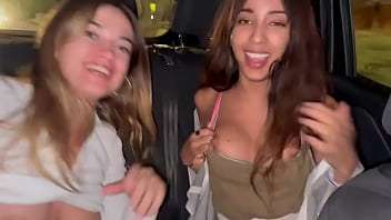 Qué harías si marta villalobos y lunablackx estuvieran en tu coche