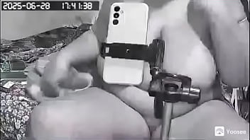 Enteada se exibe para namorado Enteada se exibe para namorado