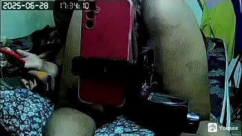 Enteada se exibe para namorado