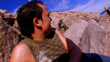 David el moreno & didi valendrey fucks in outdoor