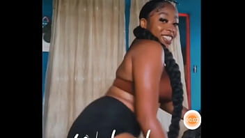 Twerking that fat ass she fine as hell