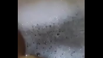 Ebony masterbate in bath