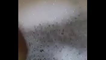 Ebony masterbate in bath