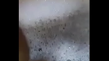 Ebony masterbate in bath