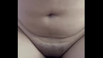 Meu marido achou o macho com a rola que me fez gozar gritando