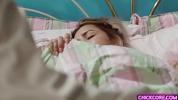 Teens pussy fisted after eggs