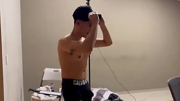 Ya tengo verificado mi canal de pornhub con quién creen que debería colaborar