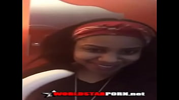 11248 she makes banana disappear