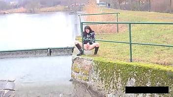 Canal peeing