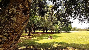 She loves to show off and when she has the opportunity to give her ass in forbidden places her desire gets even greater and she even pees after cumming complete in premium vagninho e luna oliveira