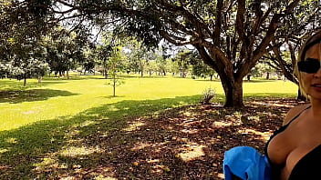 She loves to show off and when she has the opportunity to give her ass in forbidden places her desire gets even greater and she even pees after cumming complete in premium vagninho e luna oliveira