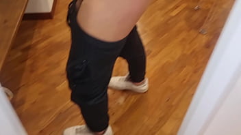 Sborrata e gemiti sexy e perverso con pisciata e giubbotto di pelle sega con sborrata e intensi gemiti con dialoghi sporchi