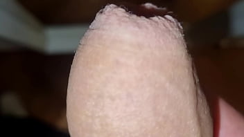 Sborrata e gemiti sexy e perverso con pisciata e giubbotto di pelle sega con sborrata e intensi gemiti con dialoghi sporchi