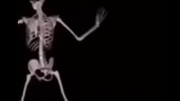 Mulher deliciosa da capa em ladrão com a buceta Mulher deliciosa da capa em ladrão com a buceta