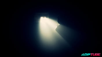 Follando con un desconocido en la carretera adptube