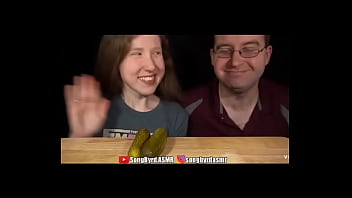 Songbyrd and chuck making out