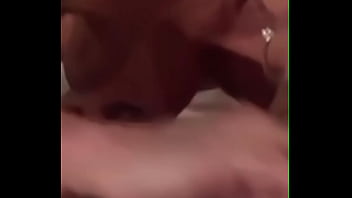 Milf gulosa maitê hedonê chupando vários paus