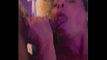 Milf gulosa maitê hedonê chupando vários paus