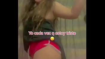 Chibola presume culo