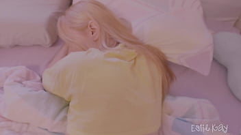 Wakey wakey it's time for creampie your pussy