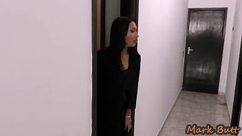 Metendo fundo no cuzinho da cunha