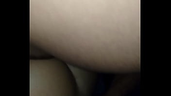 Branca namoradinha gozando com o moreno