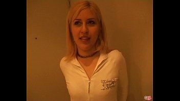 La linda argentina de tetas naturales camila vuelve loco a torbe