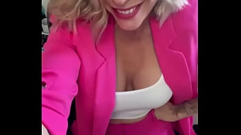 Un petit coucou en direct ce vendredi de mon bureau je suis une secrétaire à