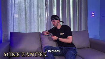 Beautiful latina presents her first casting and lets me taste her tight pussy