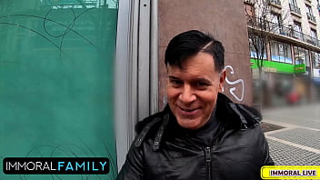 Lady lyne huge natural tits milf gets naked in public & pounded to pluto by monster cock – immoral family 4k