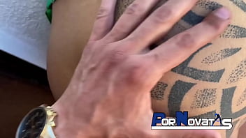 Pornovatas tremenda morena tetona con victor bloom