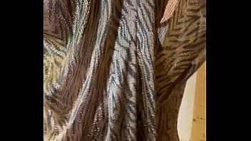 Hot bath sex – foamy brunette on her knees