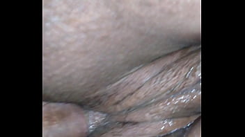 Rompiendole el culo a mi mujer