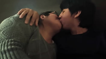 Madre soltera que conoci por facebook quiere chuparme la polla porque hace años que no tiene una en la boca