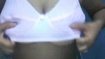 Webcam broadcast of virginloveu